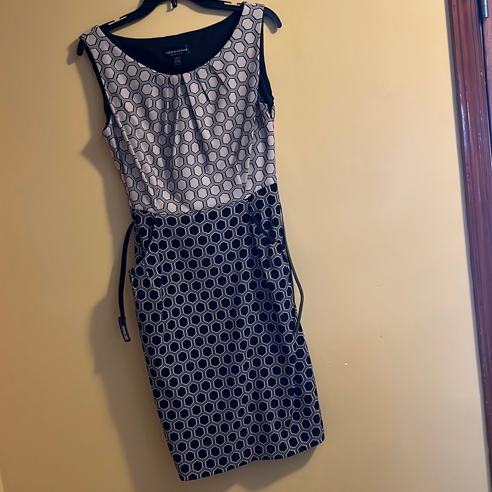 Connected Apparel-Dress in black and coffee ,with packets and belt. 97%Polyester